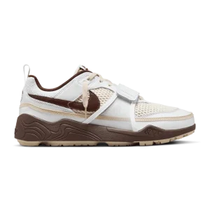 Zoom Field Jaxx x Travis Scott "Light Chocolate".