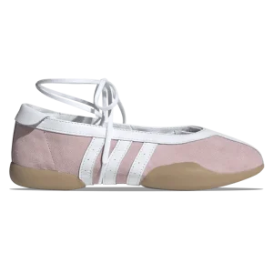 Woman Taekwondo Mei Ballet