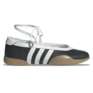 Woman Taekwondo Mei Ballet