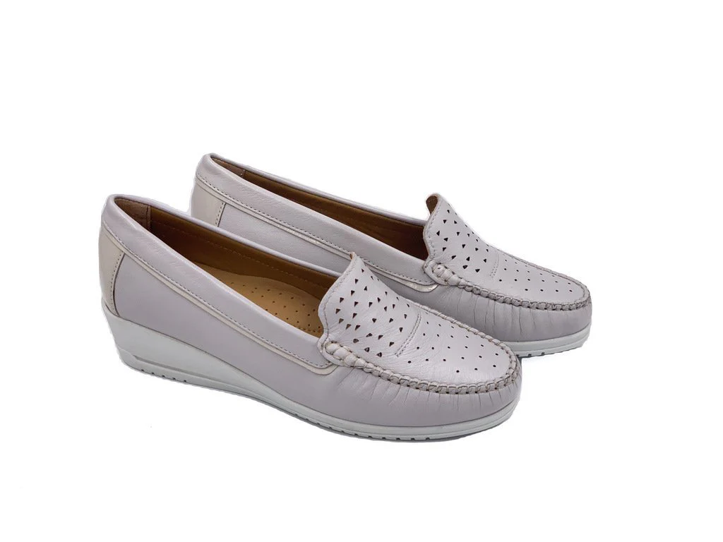 Sintonie mocassino forato con zeppa - immagine 2